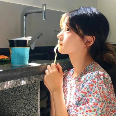 搏击傲娇小女生